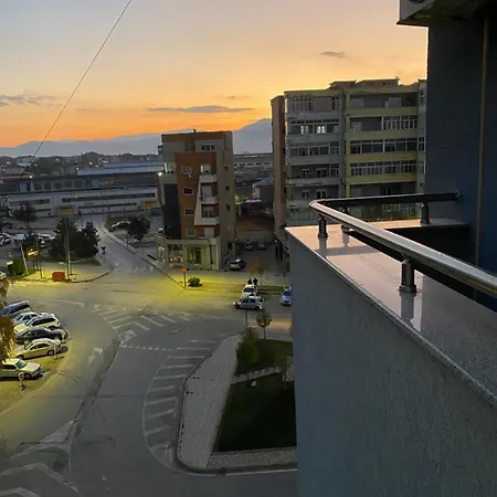 Apartament Me Qera Ditore Apartmán Korce