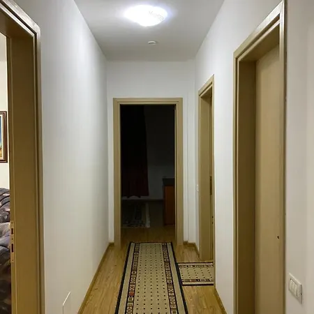 Apartmán Apartament Me Qera Ditore Korce